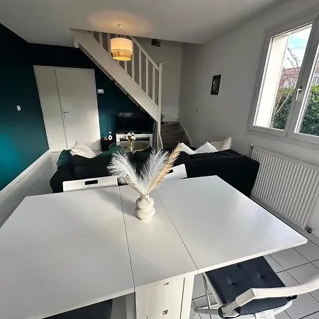 Le Loft - Proche Aeroport Lägenhet Mérignac